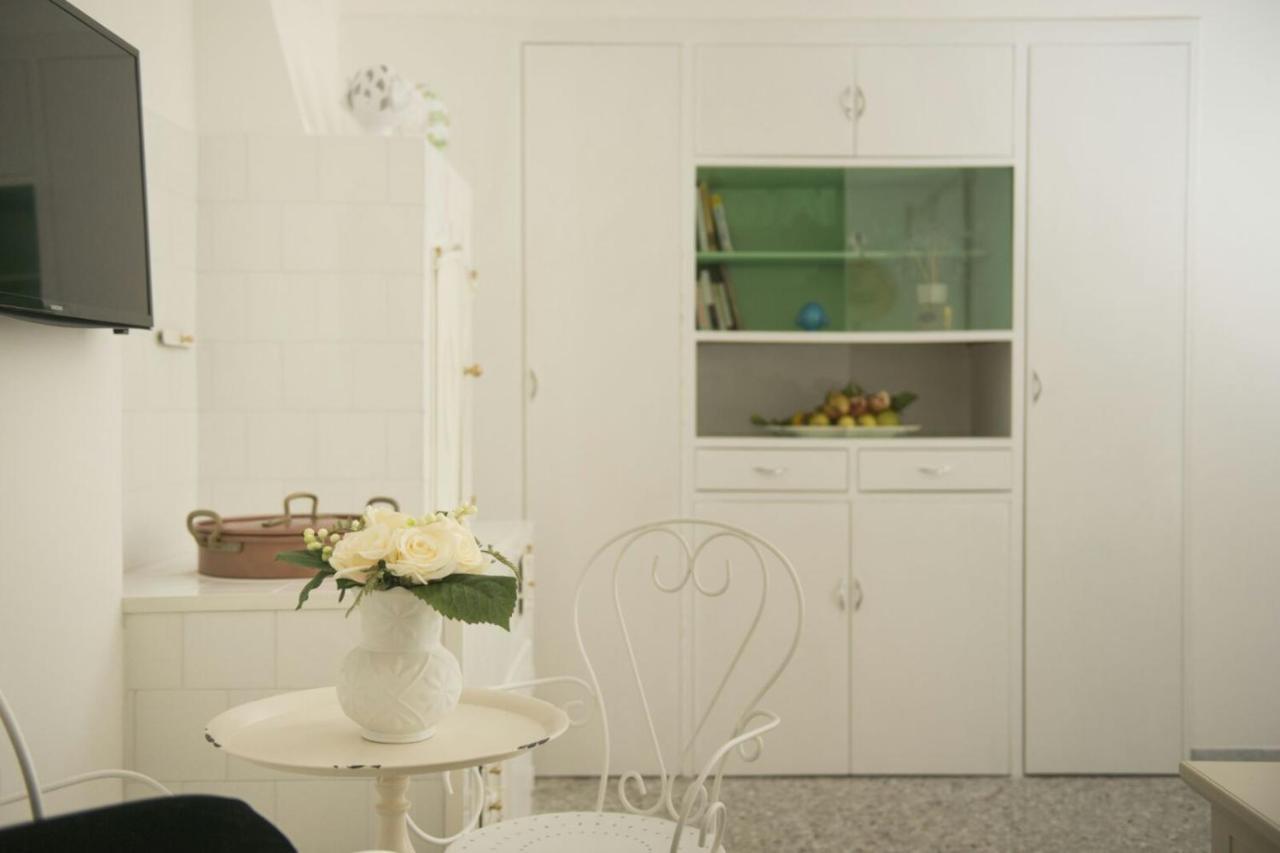 Dimora Cappuccini Guest House Cisternino Ngoại thất bức ảnh